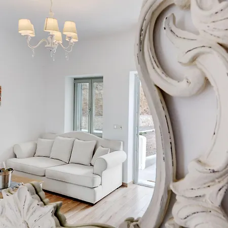 ホテル Desiterra &