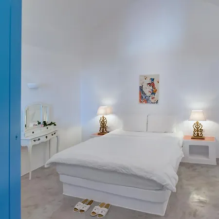 Desiterra & Hotell Fira (Santorini)