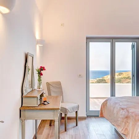 ホテル Desiterra &