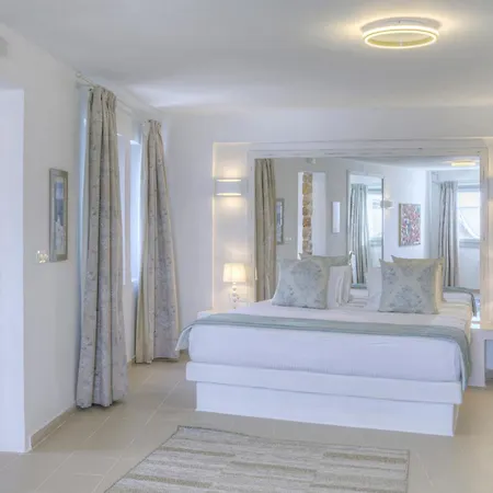 Desiterra Hotel Fira (Santorini)