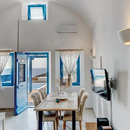 Desiterra & Fira (Santorini)