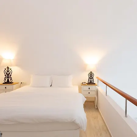 Hotel Desiterra & Fira (Santorini)