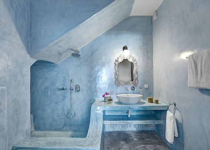 Desiterra & Fira (Santorini)