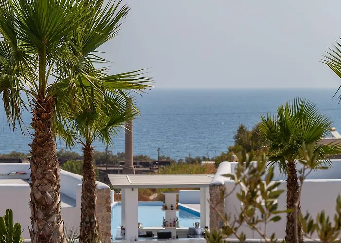 Desiterra & Hotel Fira (Santorini)