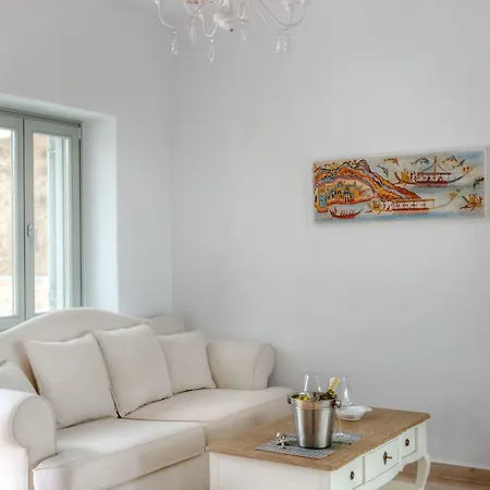 Desiterra & Hotel Fira (Santorini)